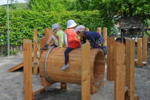 tänavamööbel, richter spielgeraete gmbh, cena aktualna, urządzenie atestowane przez tuv sud i zgodne z normą en 1176.
