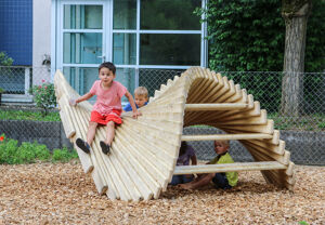 tänavamööbel, moveart, playsculptures® - ławki-rzeźby na place zabaw