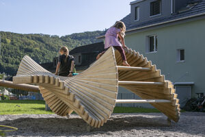 tänavamööbel, moveart, playsculptures® - ławki-rzeźby na place zabaw