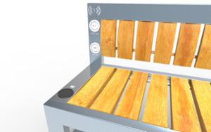 mała architektura, ławka, gniazdo 230v i/lub usb, ładowarka qi/indukcyjna, oparcie z drewna, siedzisko z drewna, stacja wifi