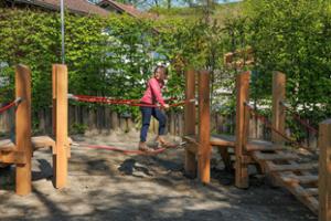 mała architektura, richter spielgeraete gmbh, cena aktualna, urządzenie atestowane przez tuv sud i zgodne z normą en 1176.