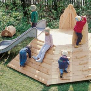 mała architektura, richter spielgeraete gmbh, cena aktualna, drewno ze zrównoważonej gospodarki leśnej z certyfikatem 70 % pefc 08.260.713, urządzenie atestowane przez tuv sud i zgodne z normą en 1176.