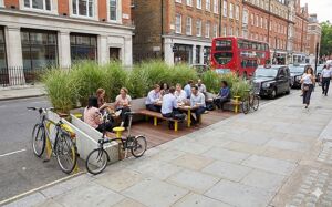 [translation-not-found:street-furniture], donica, ława, ławka, strefa relaksu, mobilna (do przestawiania paleciakiem), parklet, podpora, stół