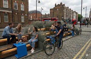 [translation-not-found:street-furniture], donica, ława, ławka, strefa relaksu, mobilna (do przestawiania paleciakiem), parklet, podpora, stół
