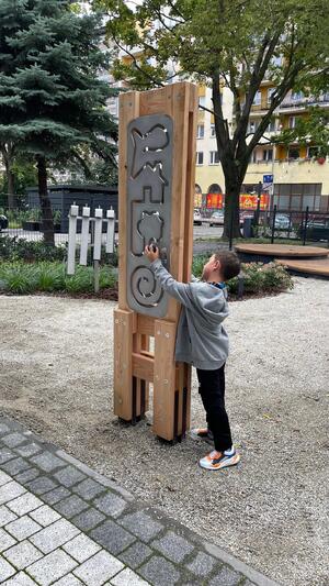 [translation-not-found:street-furniture], richter spielgeraete gmbh, cena aktualna, urządzenie dla niepełnosprawnych użytkowników