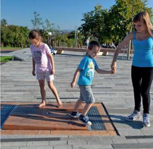 [translation-not-found:street-furniture], richter spielgeraete gmbh, cena aktualna, drewno ze zrównoważonej gospodarki leśnej z certyfikatem 70 % pefc 08.260.713, urządzenie atestowane przez tuv sud i zgodne z normą en 1176., youtube