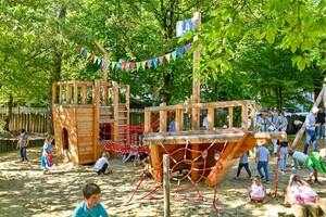 straatmeubilair, richter spielgeraete gmbh, cena aktualna, drewno ze zrównoważonej gospodarki leśnej z certyfikatem 70 % pefc 08.260.713, urządzenie atestowane przez tuv sud i zgodne z normą en 1176.