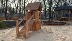 straatmeubilair, richter spielgeraete gmbh, cena aktualna, drewno ze zrównoważonej gospodarki leśnej z certyfikatem 70 % pefc 08.260.713, urządzenie atestowane przez tuv sud i zgodne z normą en 1176.