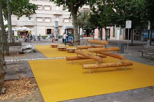 mobilier stradal, richter spielgeraete gmbh, cena aktualna, drewno ze zrównoważonej gospodarki leśnej z certyfikatem 70 % pefc 08.260.713, urządzenie atestowane przez tuv sud i zgodne z normą en 1176.